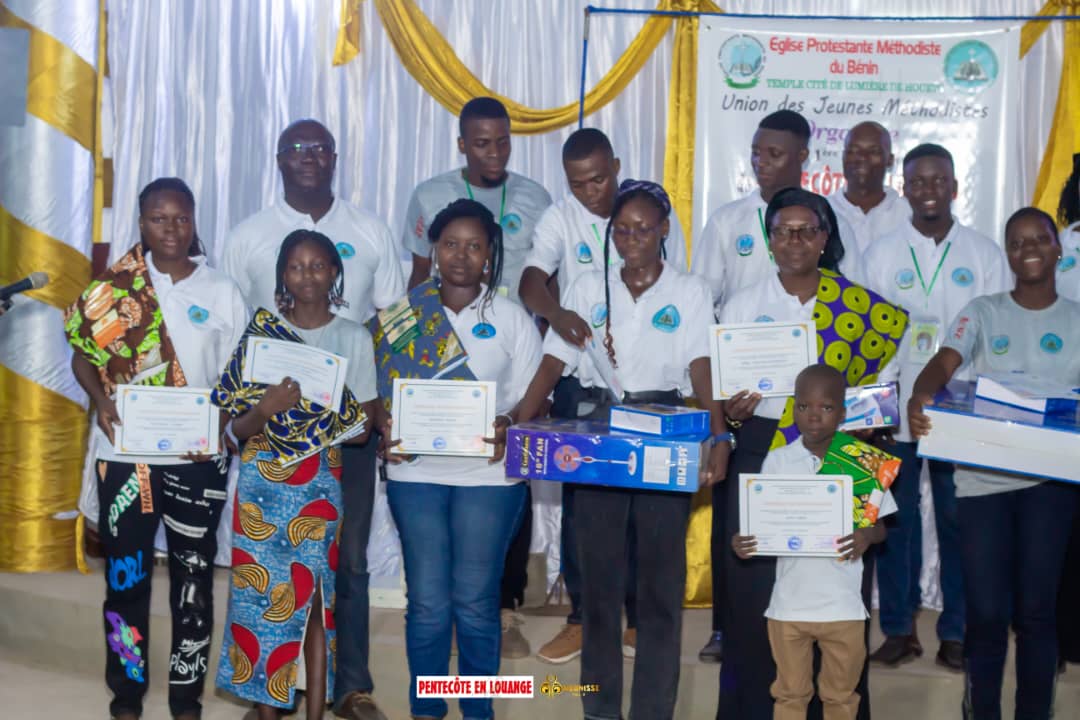 Bienvenue à la Pentecôte en Louange 2025 !